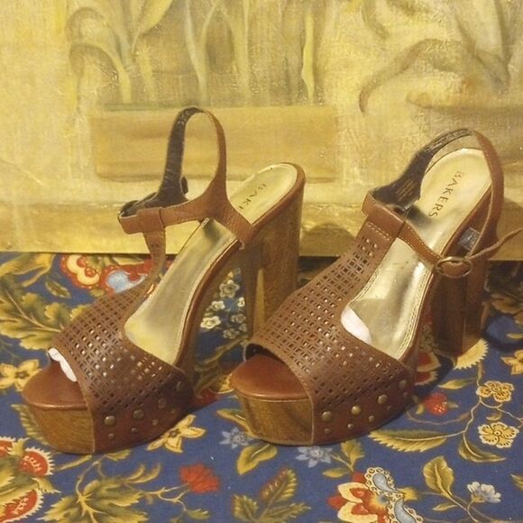 COPY - Bakers Brown Leather Sandal Heels!* - Picture 2 of 5
